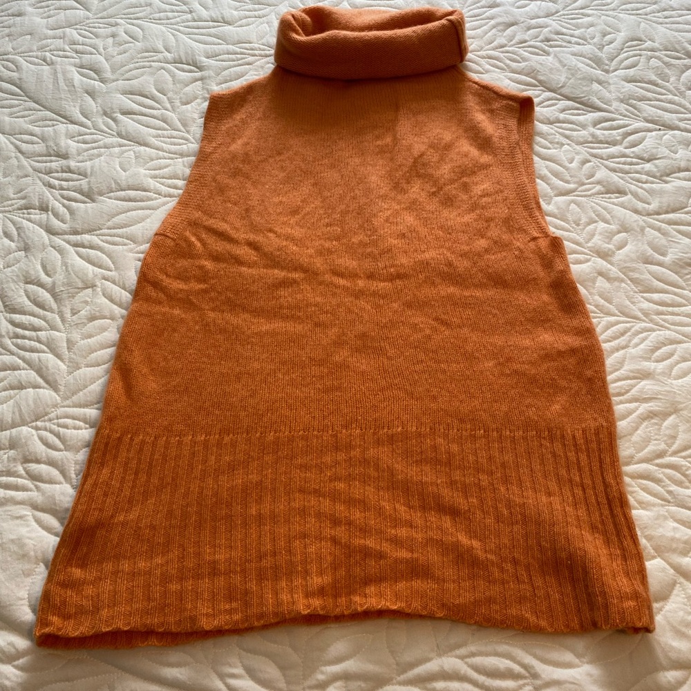 Thalian • 100% Cashmere Sleveless Sweater Turtleneck, Small